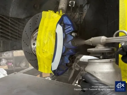 BMW G82 M4 826M 휠 상처 수리 후, 블랙 유광 휠 복원 도색 그리고 레드 캘리퍼 도색 작업까지_! / 용인 처인구
