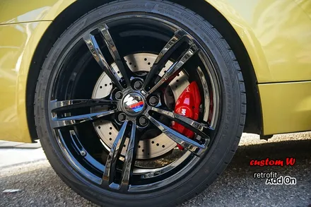 BMW M4 437M휠 상처수리 후 블랙유광 휠도색 + 레드 캘리퍼도색. / 용인 처인구