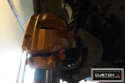 볼보 XC90 휠상처 수리 후, 블랙유광 휠도색, 캘리퍼도색 작업까지.! / 용인 처인구