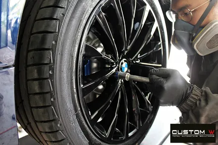 BMW G30 530i 블랙유광 휠 도색, 블루 캘리퍼 도색 / 용인 처인구