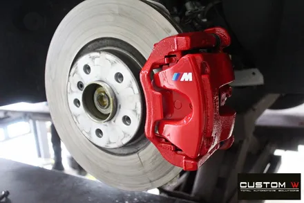 BMW X1 블랙유광 휠도색 + 레드 캘리퍼 도색 / 용인 처인구