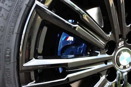 BMW G20 320d 블랙유광 휠도색 + 블루 캘리퍼 도색 / 용인 처인구