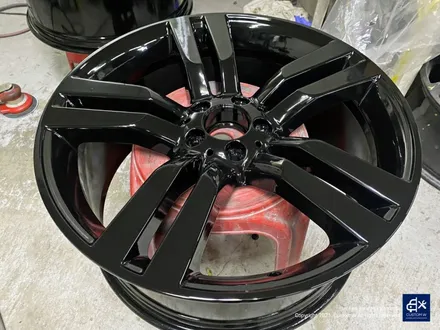 벤츠 GLK220 휠수리 후 블랙유광 휠도색 + 부식 제거 후 레드 캘리퍼 도색 / 용인 처인구
