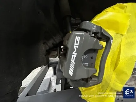 포켓 머신_! 벤츠 A45 AMG 무광 블랙 실버 투톤 휠도색 + 레드 캘리퍼 도색 / 용인 처인구