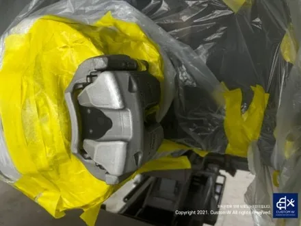 따뜻한 봄에 오픈 에어링의 기쁨을 누릴 수 있는 BMW G29 Z4 20i 휠 상처 수리 후, 유광 블랙 휠도색 그리고 블루 캘리퍼 도색까지_! / 용인 처인구