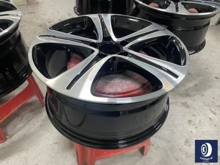 벤츠 W213 E300 18인치 휠 상처 수리 후, 다이아몬드 커팅 가공을 이용한 블랙 폴리시 휠 만들기_! / 용인 처인구
