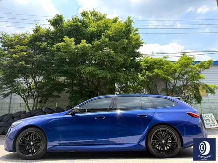 유니크한 차량_!! / BMW G99 M5 투어링 제트 블랙 / 하이그로시 블랙 (검정 유광) 휠 도색 / 용인 처인구