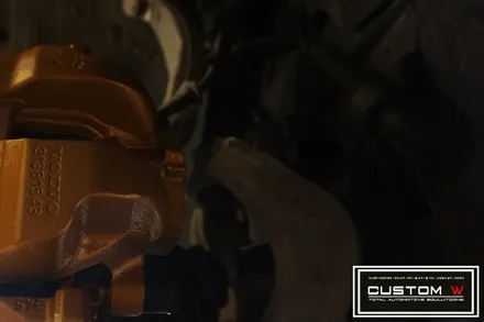 볼보 XC90 휠상처 수리 후, 블랙유광 휠도색, 캘리퍼도색 작업까지.! / 용인 처인구