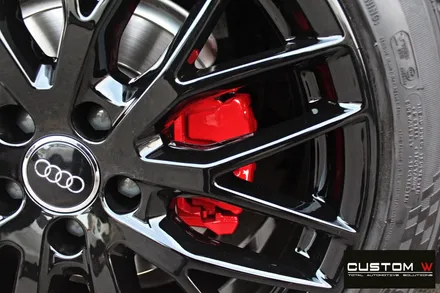아우디 A6 40TDI 19인치 휠 상처 수리 후 블랙유광 휠도색 + 레드 캘리퍼 도색 / 용인 처인구