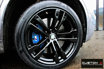 BMW X5 50d 약품 박리, 휠 상처 수리 후 블랙유광 휠도색 / 용인 처인구
