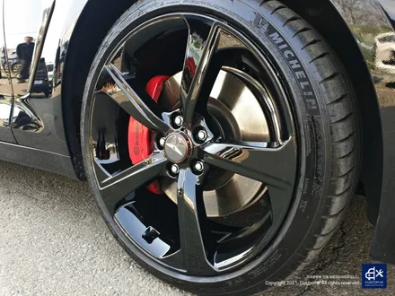 검빨 조합을 찾아서... 제네시스 G70 19인치 블랙유광 휠도색 / 용인 처인구