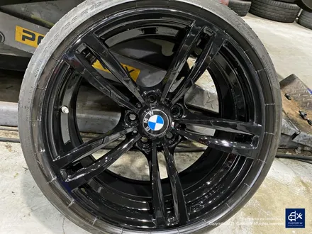 BMW F83 M4 컨버터블 437M 박리 후 블랙유광 휠도색 / 용인 처인구