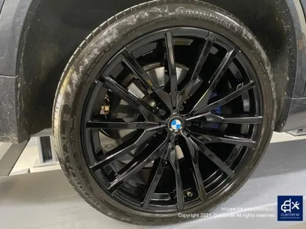 BMW G05 X5 22인치 742M 휠 상처 수리 후, 블랙 유광 휠도색 / 용인 처인구
