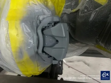 BMW G30 520D 휠 상처 수리 후, 유광 블랙 휠도색 그리고 레드 캘리퍼 도색 작업까지_! / 용인 처인구
