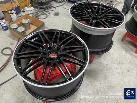 귀한 차량~! 벤츠 GTC AMG 무광 블랙 실버 투톤 휠 도색 작업으로 더욱 멋지게_! / 용인 처인구