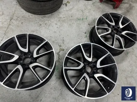 벤츠 GLC43 AMG 21인치 휠 상처 수리 후, 블랙 유광 휠 도색 + 건메탈 그레이 캘리퍼 도색 / 용인 처인구