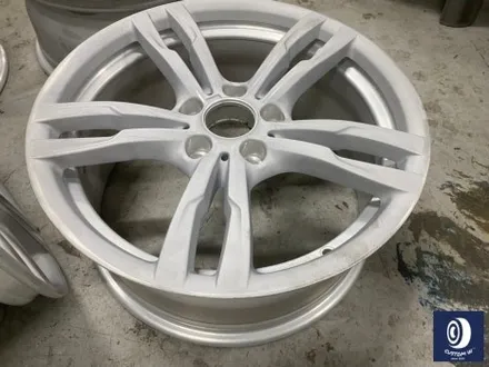 BMW F30 320i 휠도색 불량 재작업 약품 박리 후, 하이그로시 블랙 + 부식 제거 후, 블루 캘리퍼 도색 + 허브 방청 코팅 / 용인 처인구