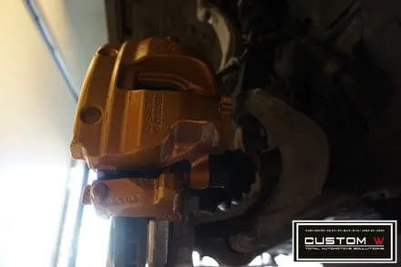 볼보 XC90 휠상처 수리 후, 블랙유광 휠도색, 캘리퍼도색 작업까지.! / 용인 처인구