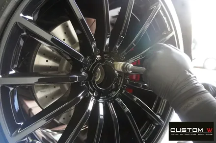 요즘 핫 한 벤츠 AMG GT 4도어 블랙 유광 휠도색, 레드 캘리퍼 도색. / 용인 처인구