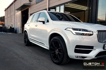 볼보 XC90 블랙유광 휠, 골드 캘리퍼 도색 / 용인 처인구