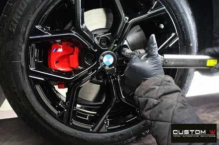 BMW X1 블랙유광 휠도색 + 레드 캘리퍼 도색 / 용인 처인구