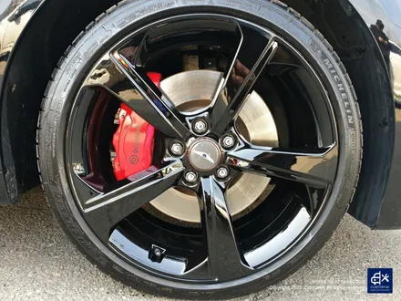 검빨 조합을 찾아서... 제네시스 G70 19인치 블랙유광 휠도색 / 용인 처인구