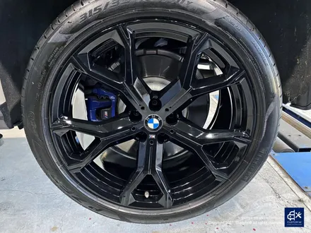 BMW G06 X6 40i 741M 휠수리 후 블랙유광 휠도색 / 용인 처인구