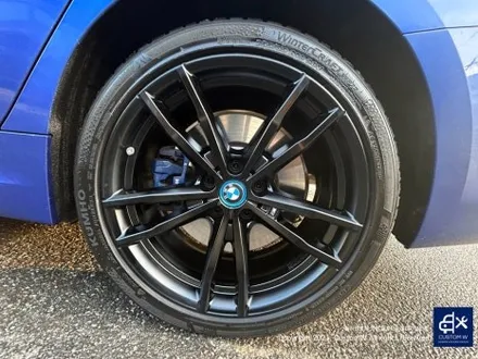 BMW G20 330e 상처가 많은 19인치 휠수리 후, 사틴 블랙 (aka. 맷블랙 MATT BLACK / 무광 블랙) 휠도색 / 용인 처인구