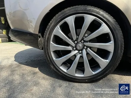 여러 곳 방문했지만 모두 수리 불가 판정.. 결국 커스텀 W에 방문_! 뉴 레인지로버 P530 LWB SV 투톤 커스텀 휠 상처 수리 후, 휠 복원 / 용인 처인구