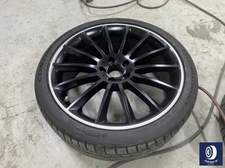 벤츠 CLS450 20인치 마차 휠 타 업체 잘못된 수리 도색 이력 / 약품 박리 (페인트 제거) 후, 블랙 + 실버 투톤 휠 도색 / 용인 처인구