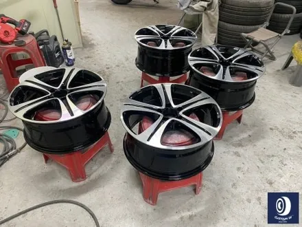 벤츠 W213 E300 18인치 휠 상처 수리 후, 다이아몬드 커팅 가공을 이용한 블랙 폴리시 휠 만들기_! / 용인 처인구