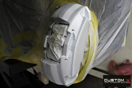 벤츠 E220 쿠페 20인치 마차휠 다이아몬드 컷팅 휠 상처 수리 후, 블랙 폴리시 작업 그리고   레드 캘리퍼 도색 까지. / 용인 처인구