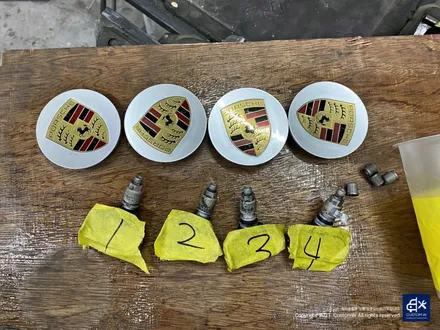 포르쉐 파나메라4 휠수리 후 블랙 실버 투톤 휠도색 + 레드 캘리퍼 도색 / 용인 처인구
