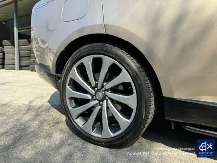 여러 곳 방문했지만 모두 수리 불가 판정.. 결국 커스텀 W에 방문_! 뉴 레인지로버 P530 LWB SV 투톤 커스텀 휠 상처 수리 후, 휠 복원 / 용인 처인구