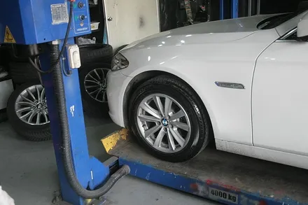 BMW 520D 럭셔리 더욱 럭셔리하게 고스트크롬 휠도색 / 용인 처인구
