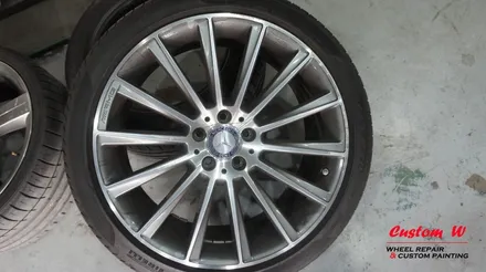 벤츠 S500 상처난 휠 다른 휠과의 이질감없도록 다이아몬드컷팅 휠수리. / 용인 처인구