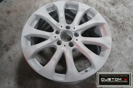 벤츠 W213 E300 휠상처 수리후, 블랙유광 휠도색 그리고 레드 캘리퍼 도색 작업 까지.! 커스텀W / 용인 처인구