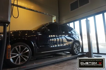 BMW X5 40D 부식이 심한 캘리퍼 부식 녹 제거후, 캘리퍼 도색 / 휠상처 수리후, 블랙유광 휠도색 까지.! 커스텀W / 용인 처인구