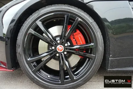 재규어 극강의 F 타입 (F-TYPE) SVR  컨버터블  휠 상처 수리후, 블랙유광 휠도색. / 용인 처인구
