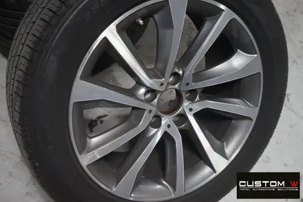 BMW X5 휠 상처 수리 후, 블랙 유광 휠도색, 레드 캘리퍼 도색. / 용인 처인구