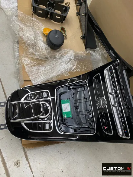 부메스터 순정 전동트위터, 애쉬우드브라운 센터콘솔교체 벤츠 W213 E300 익스클루시브 / 용인 처인구