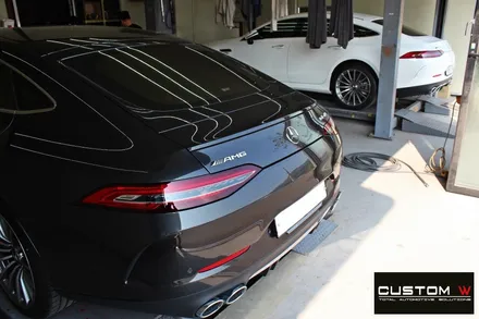 벤츠 GT43 AMG 블랙유광 휠 도색 + 카본 세라믹 골드 캘리퍼 도색 (블랙 차량) / 용인 처인구
