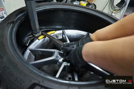 벤츠 C43 AMG 블랙실버유광투톤 휠도색 + 레드 캘리퍼 도색 / 용인 처인구