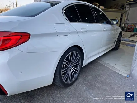 BMW G30 530i 664M 블랙유광 휠도색 / 용인 처인구