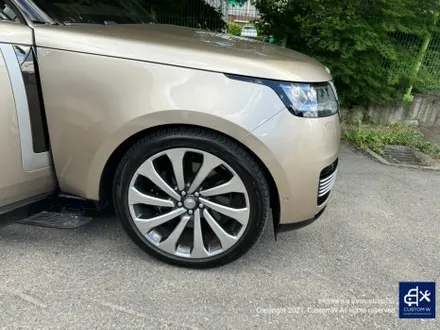 여러 곳 방문했지만 모두 수리 불가 판정.. 결국 커스텀 W에 방문_! 뉴 레인지로버 P530 LWB SV 투톤 커스텀 휠 상처 수리 후, 휠 복원 / 용인 처인구