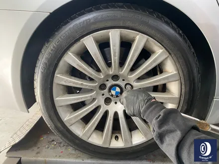 BMW F02 750LI 휠 상처 수리 후, 블랙 유광 휠도색 / 용인 처인구