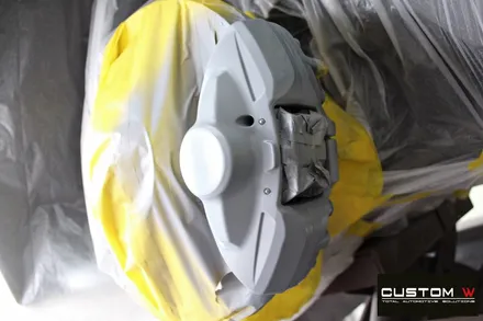 비포장도로에서 손상된  BMW F80 M3 반무광 휠 복원, 카본 세라믹 골드 캘리퍼 도색 / 용인 처인구