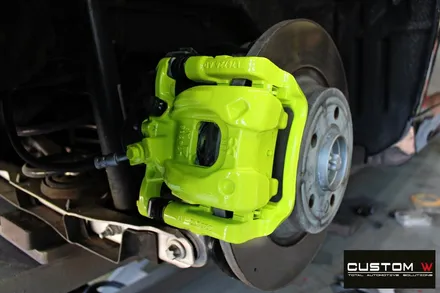 벤츠 20년 신형 CLA250 블랙유광 휠도색 + 애시드 그린(ACID GREEN) 형광 캘리퍼 도색 / 용인 처인구
