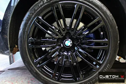 BMW 530d 664M 기존 잘못된 수리 도색 이력 약품 박리 후 블랙유광 휠도색 / 용인 처인구