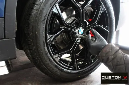 BMW X1 블랙유광 휠도색 + 레드 캘리퍼 도색 / 용인 처인구